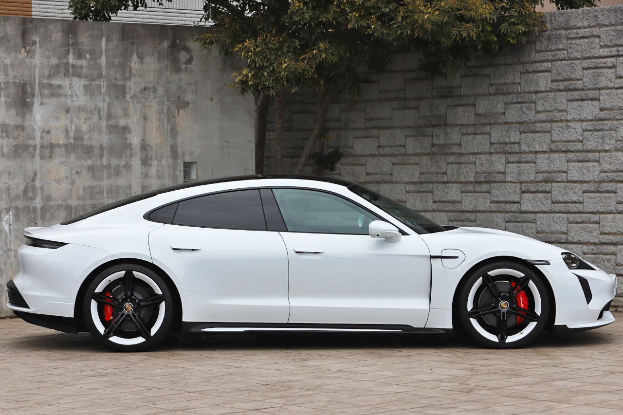 2021 Porsche Taycan null