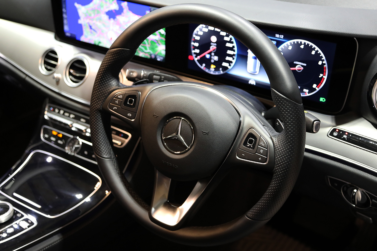 2018 Mercedes-Benz E CLASS WAGON E200 AVANTGARDE