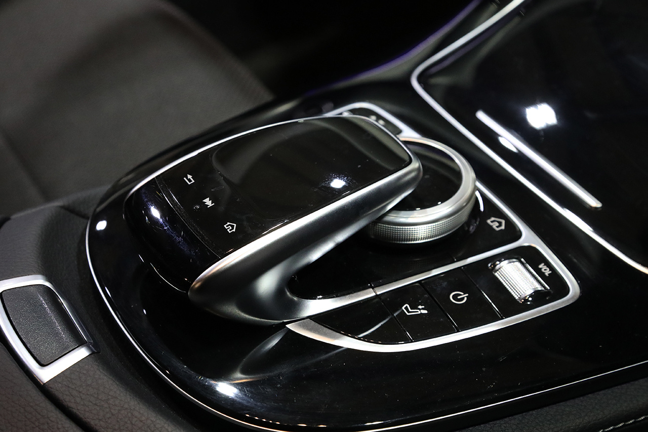 2018 Mercedes-Benz E CLASS WAGON E200 AVANTGARDE