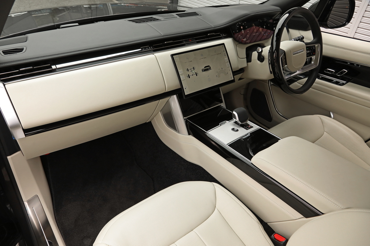 2025 Land Rover RANGE ROVER 