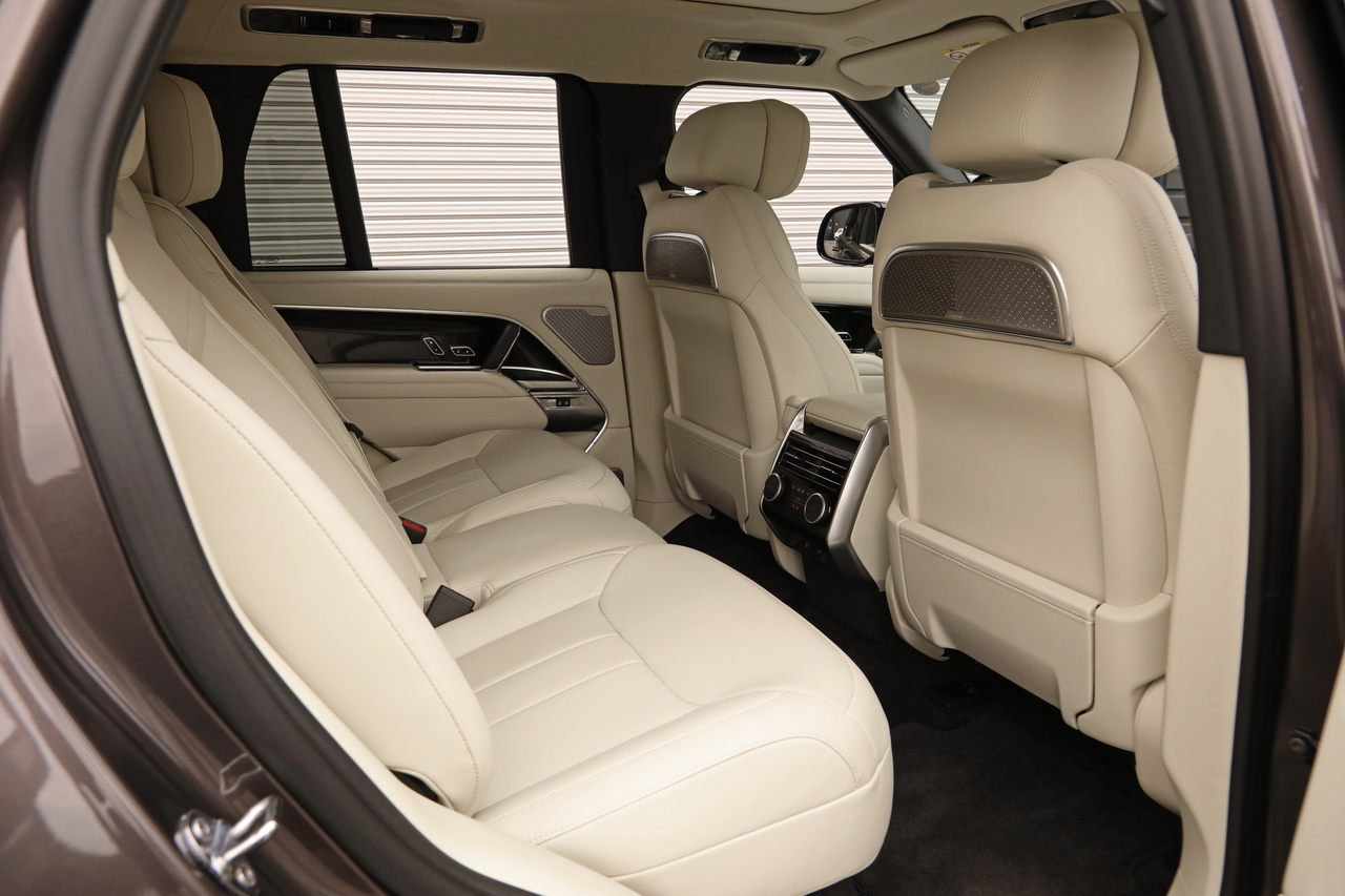 2025 Land Rover RANGE ROVER 