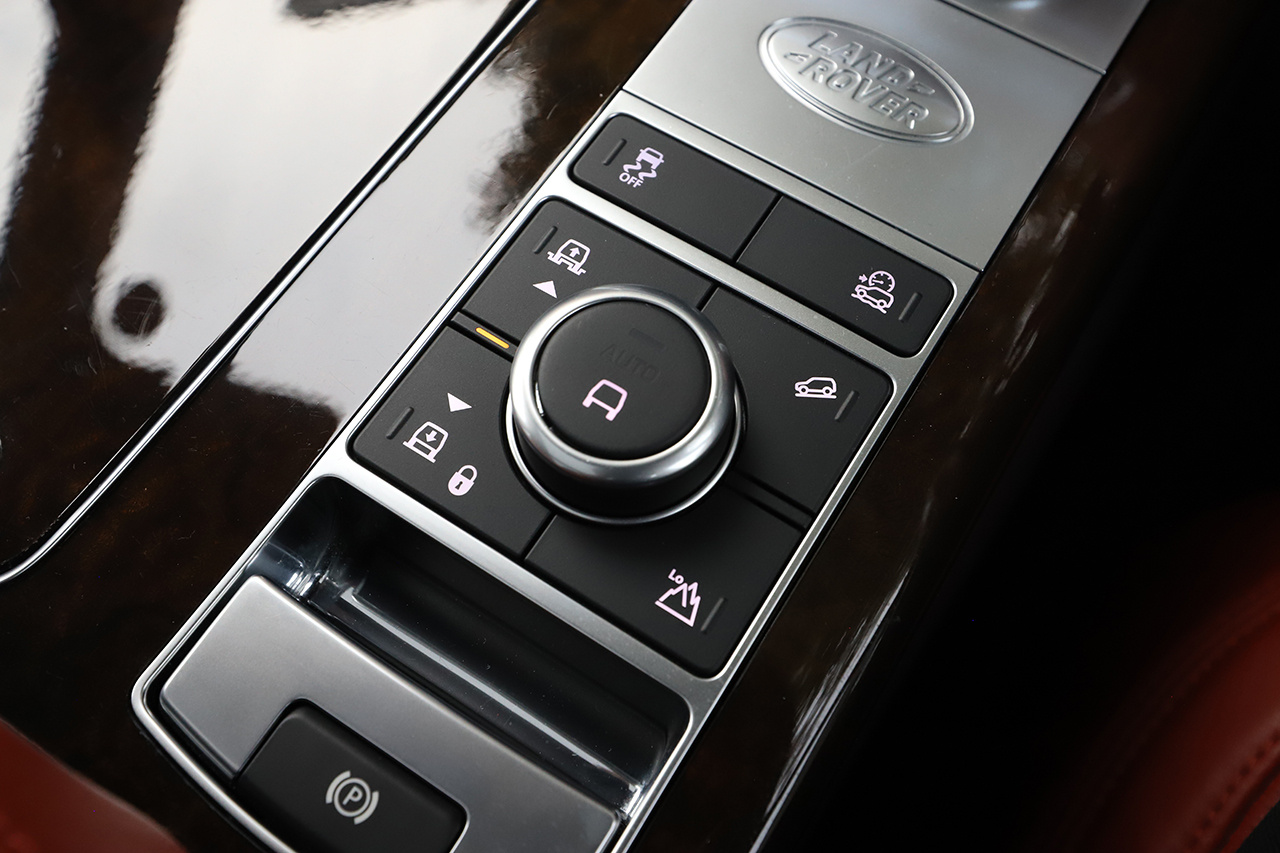 2021 Land Rover RANGE ROVER 