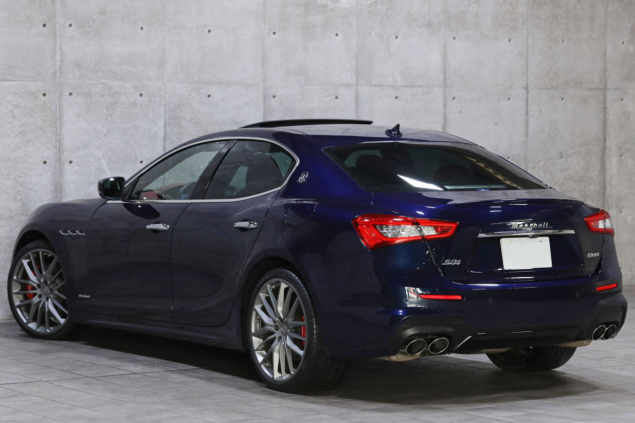 2018 Maserati GHIBLI null