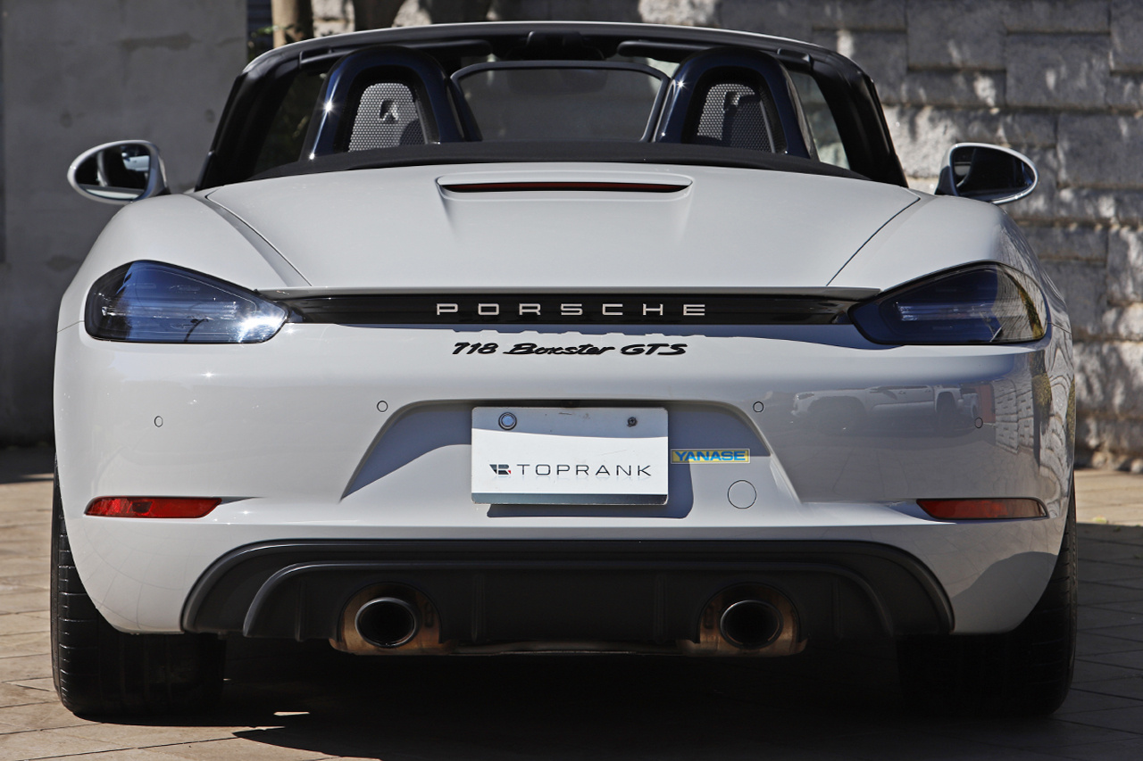 2021 Porsche 718 BOXSTER 