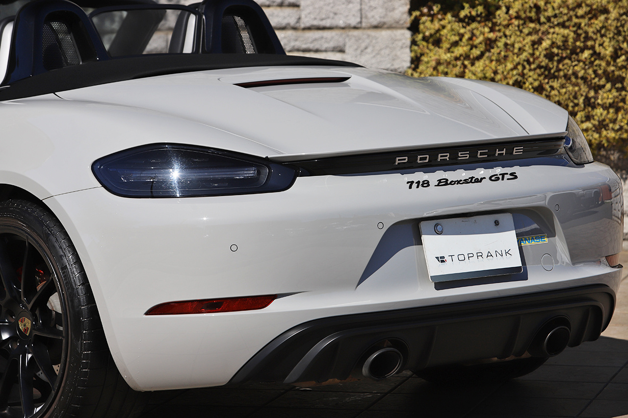 2021 Porsche 718 BOXSTER 