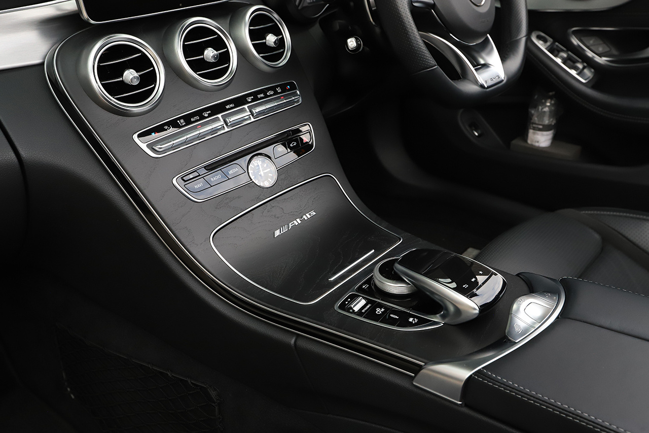 2016 Mercedes-AMG C CLASS null