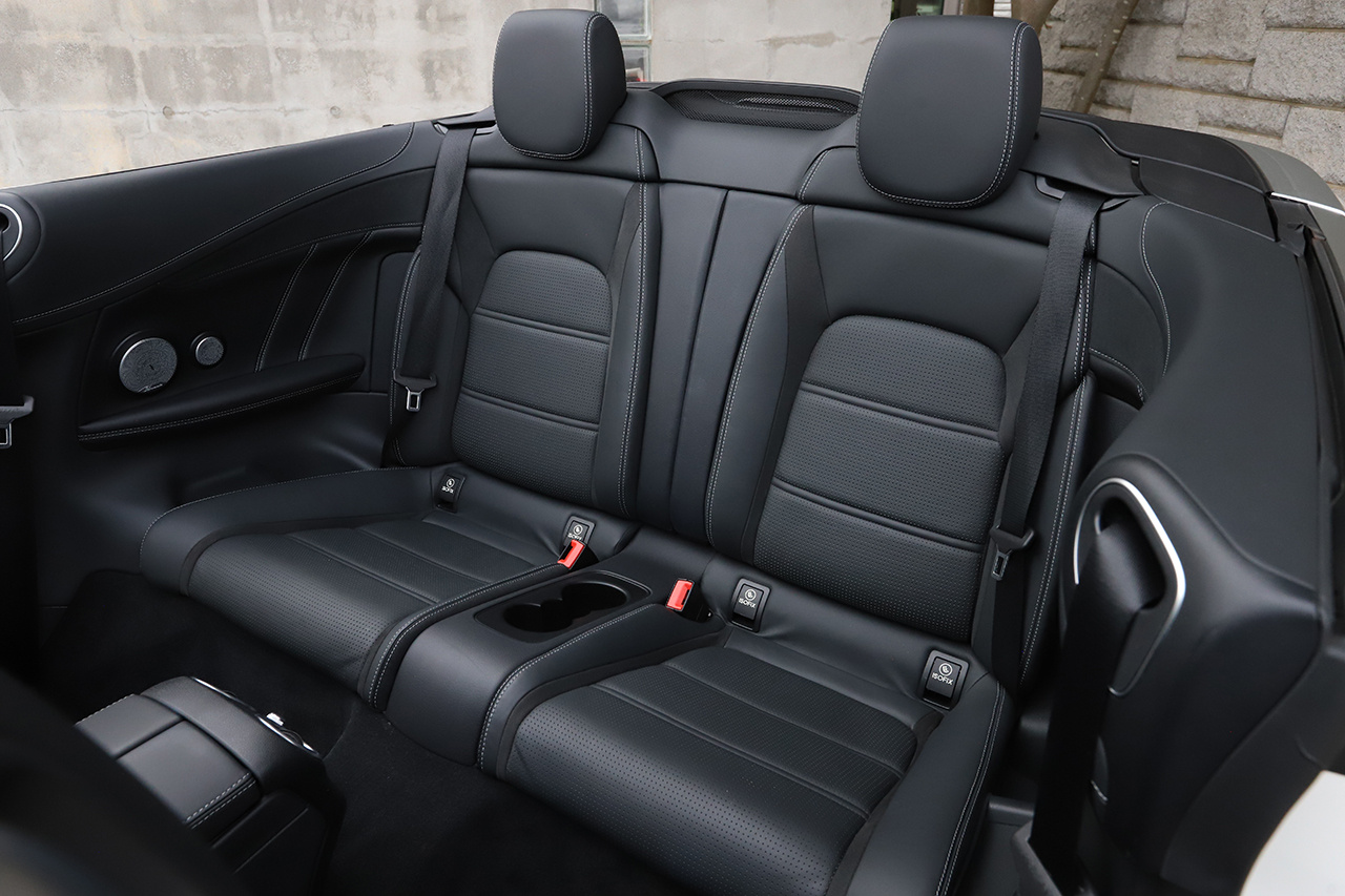 2016 Mercedes-AMG C CLASS null