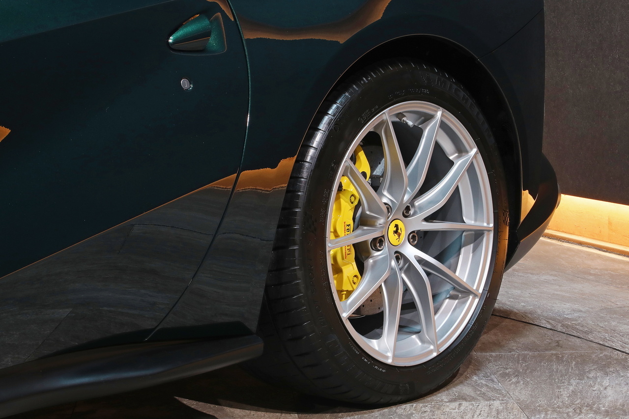 2019 Ferrari 812 Superfast null