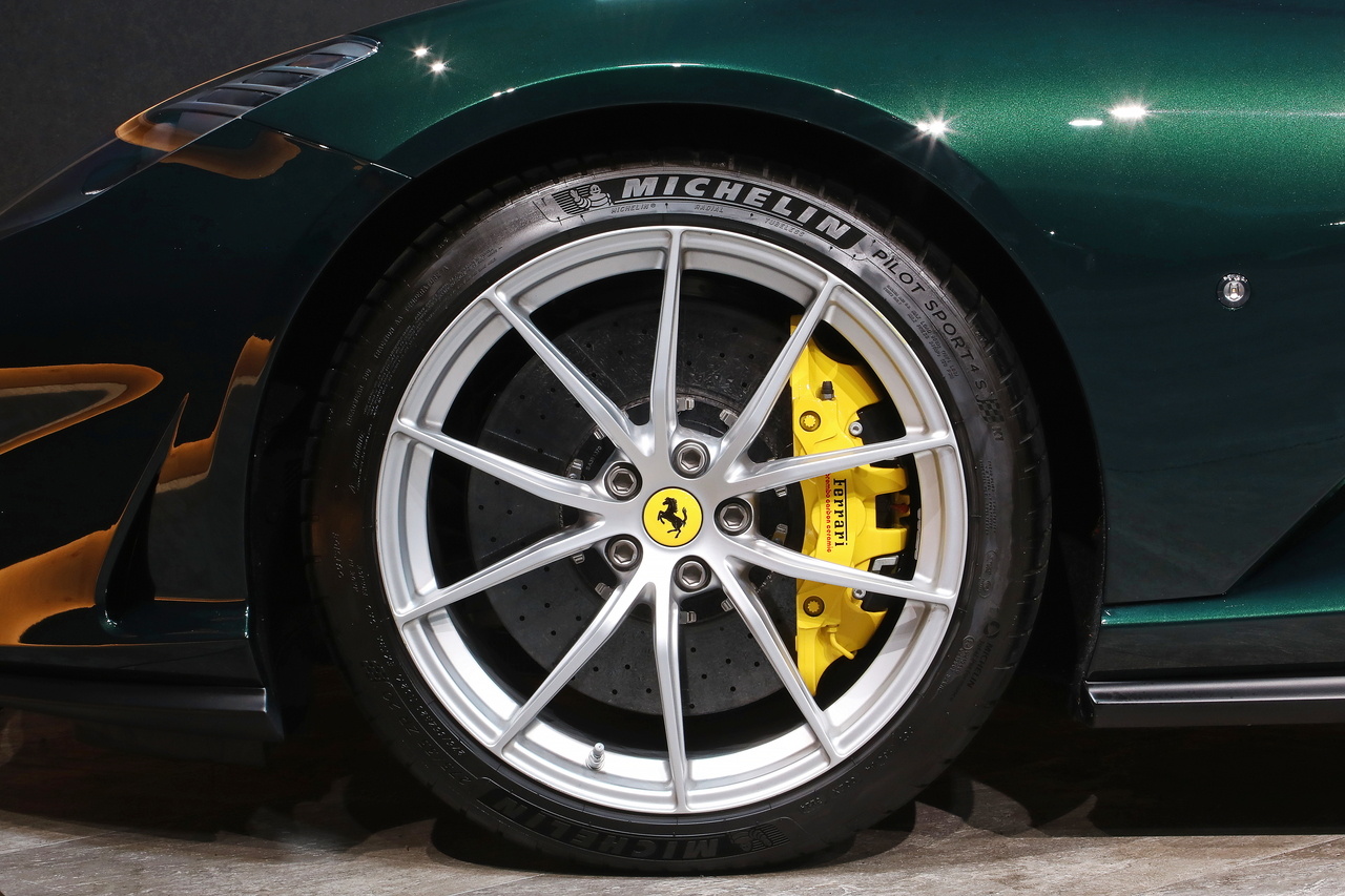 2019 Ferrari 812 Superfast null