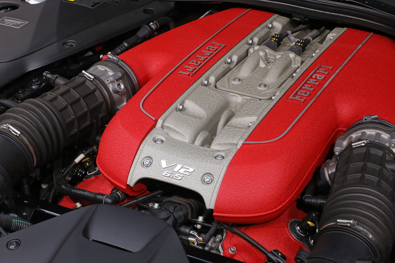 2019 Ferrari 812 Superfast null