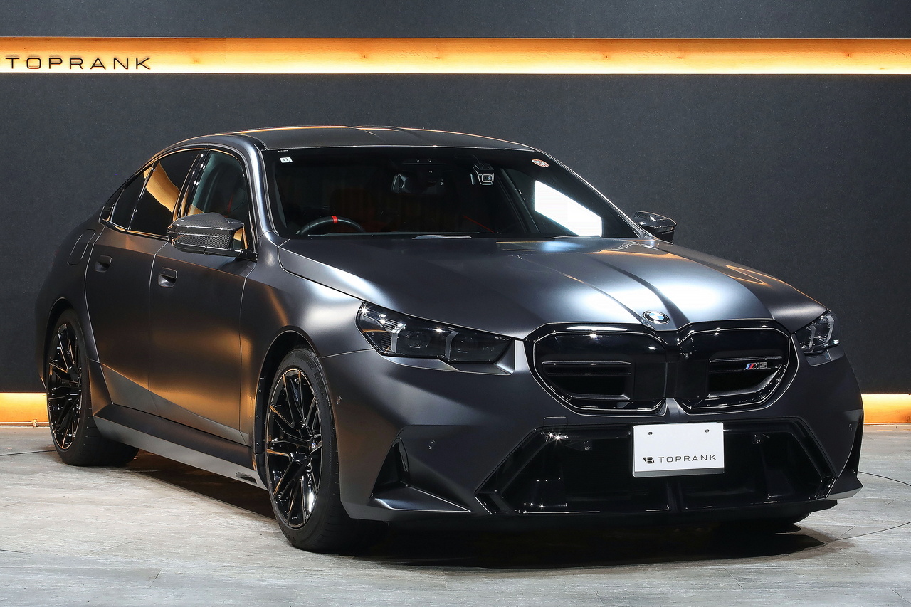 2024 BMW M5 null