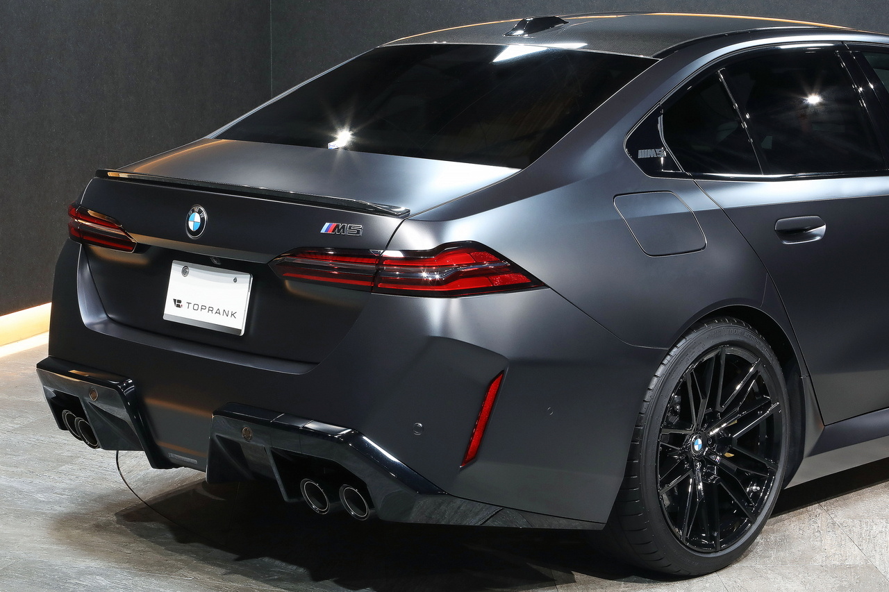 2024 BMW M5 null