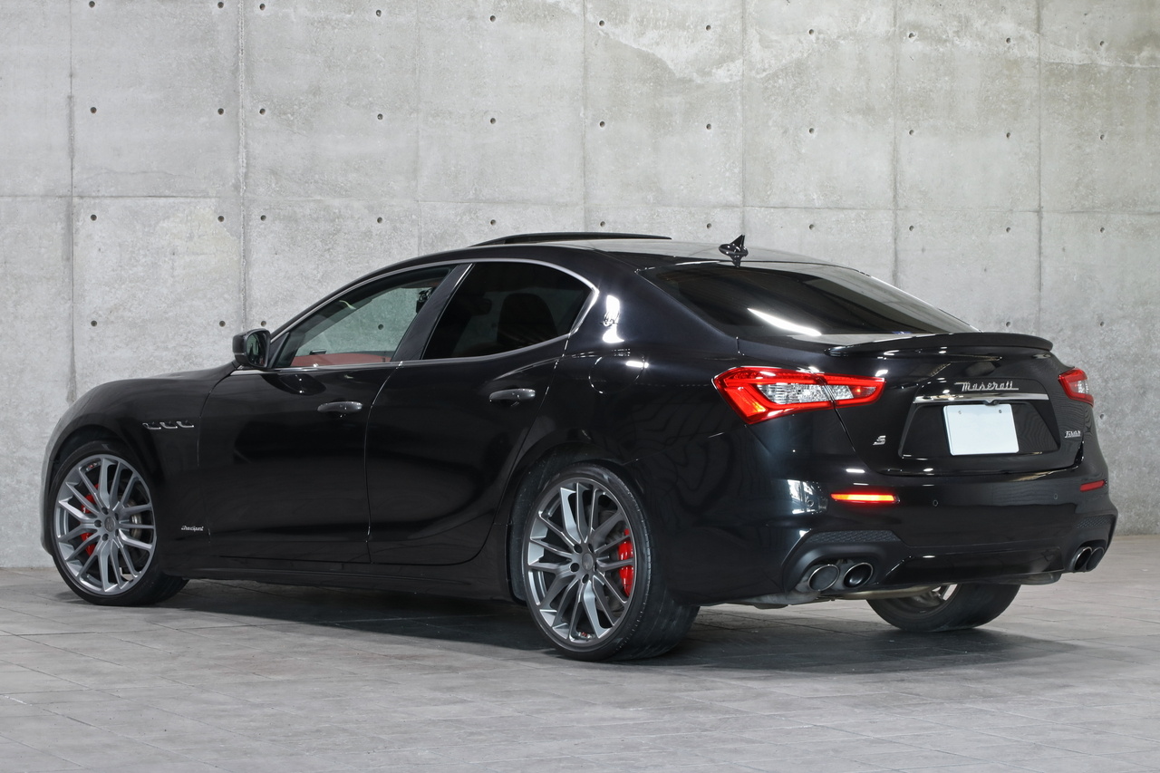 2017 Maserati GHIBLI null