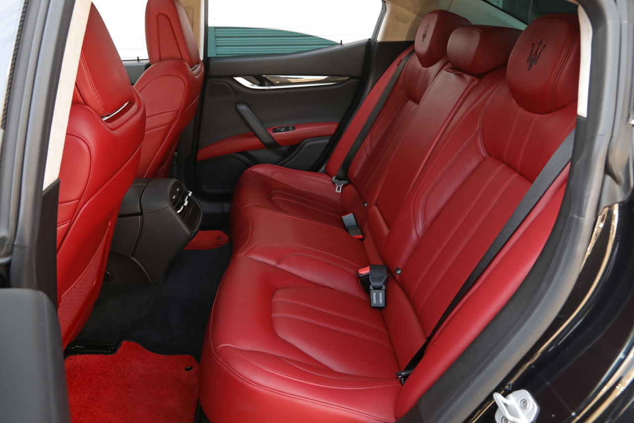 2017 Maserati GHIBLI null