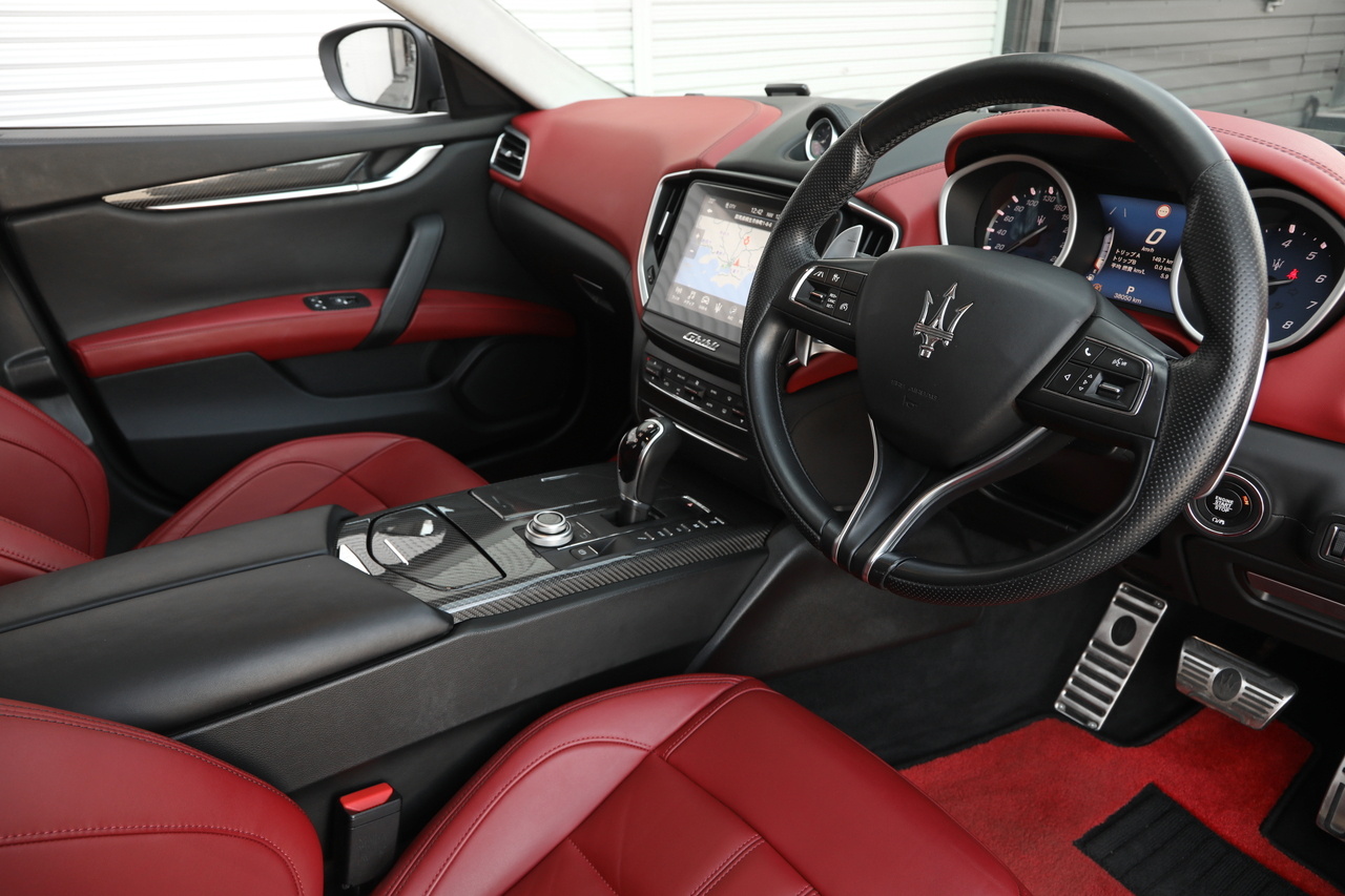 2017 Maserati GHIBLI null