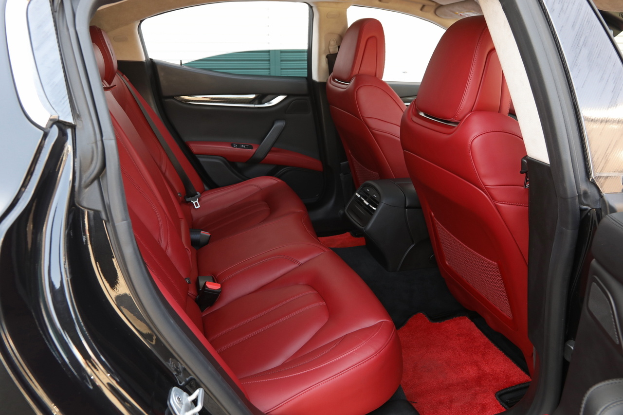 2017 Maserati GHIBLI null