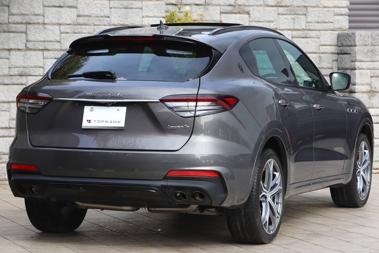 2022 Maserati Levante null