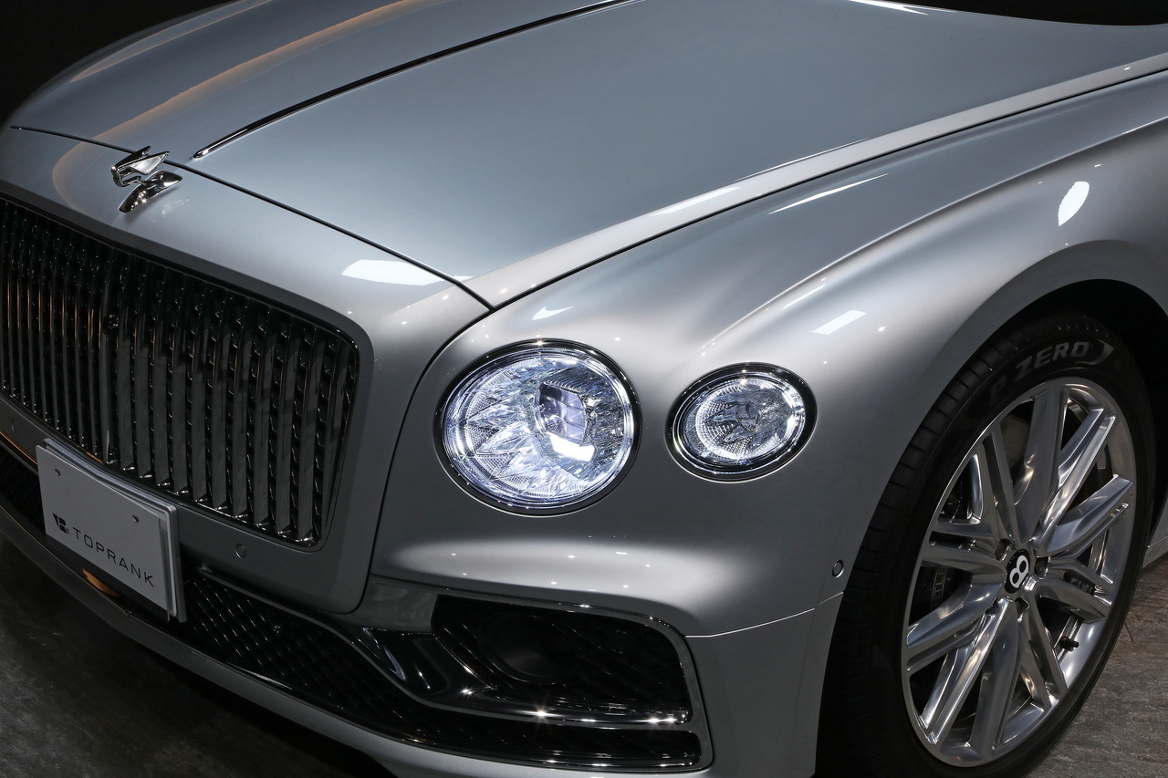 2022 Bentley FLYING SPUR null