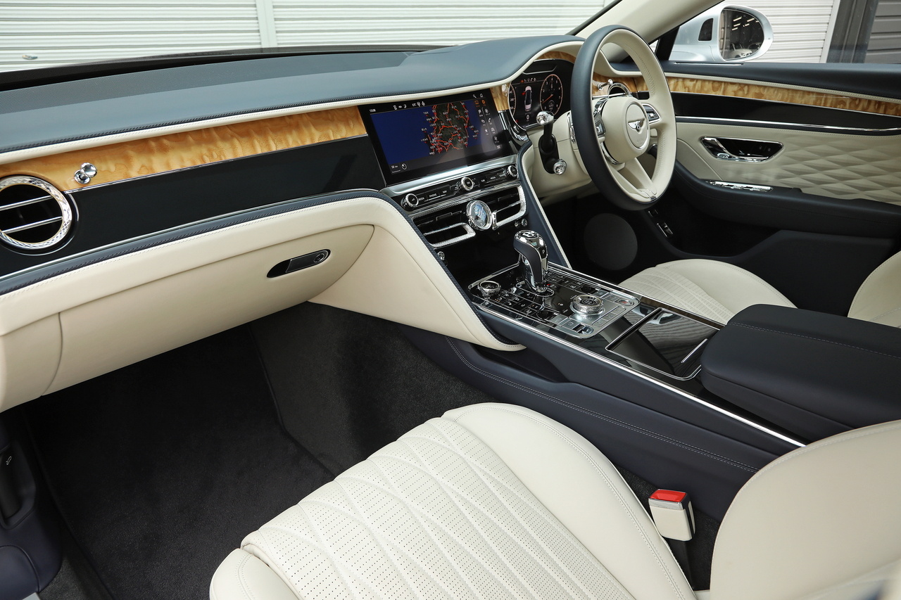 2022 Bentley FLYING SPUR null