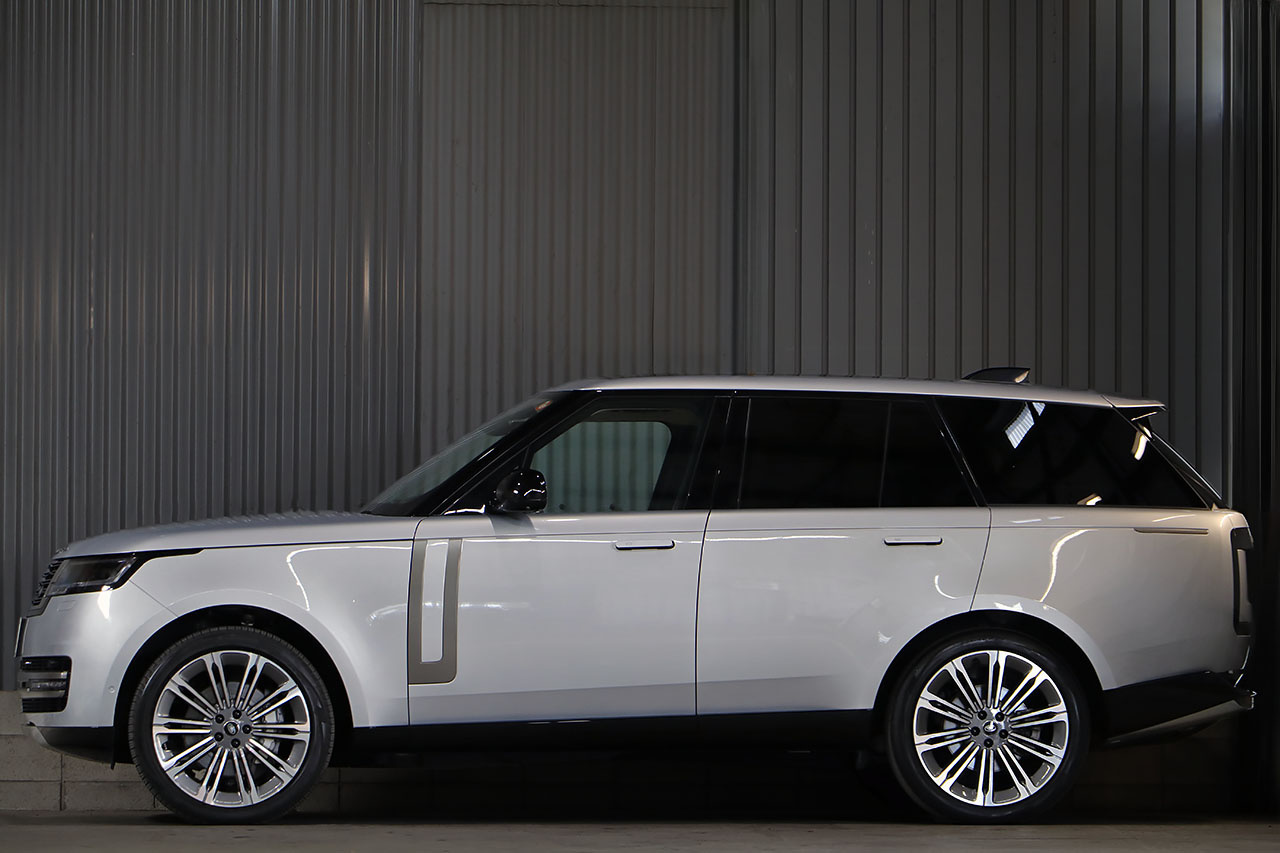 2023 Land Rover RANGE ROVER 