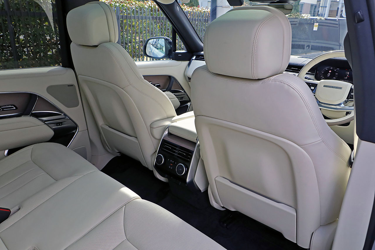 2023 Land Rover RANGE ROVER 