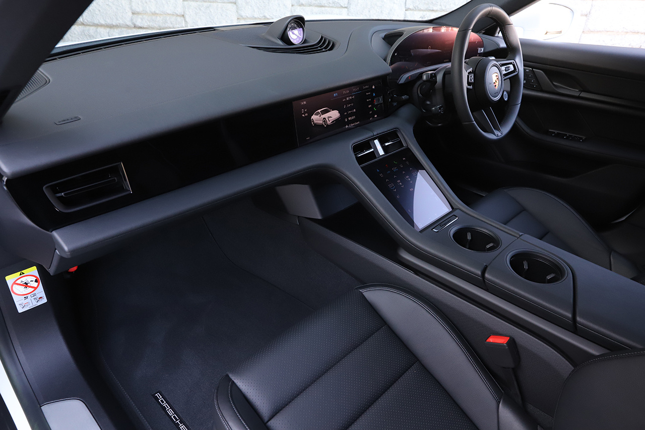 2023 Porsche Taycan 