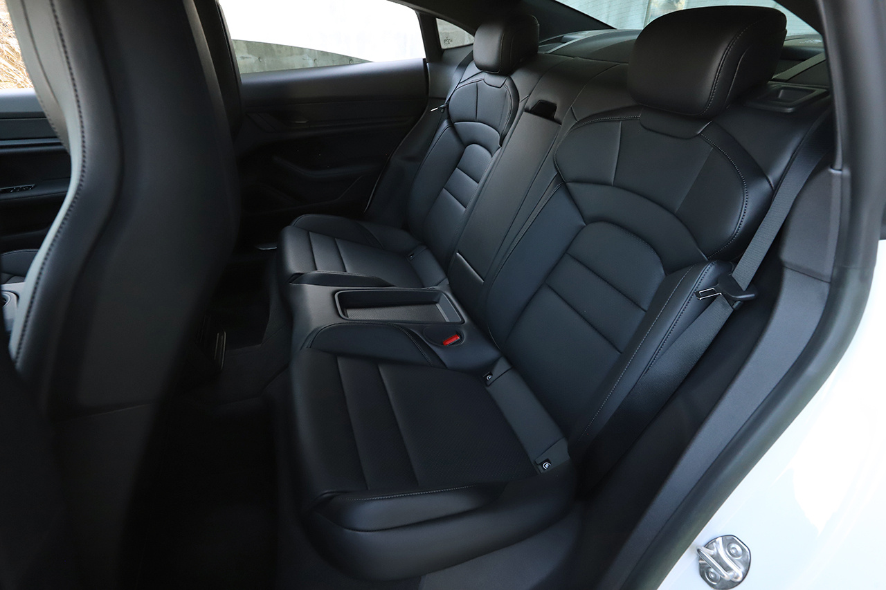 2023 Porsche Taycan 