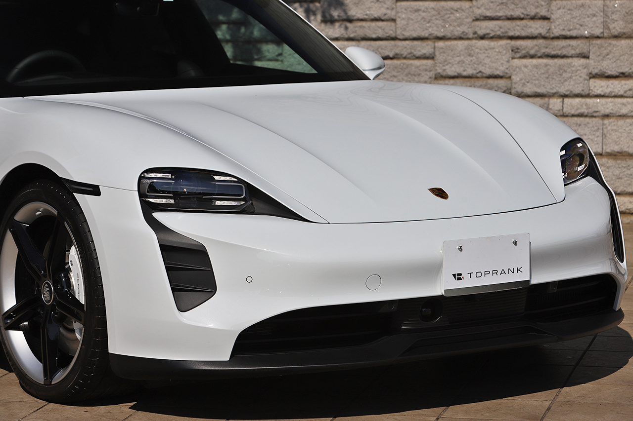 2023 Porsche Taycan 