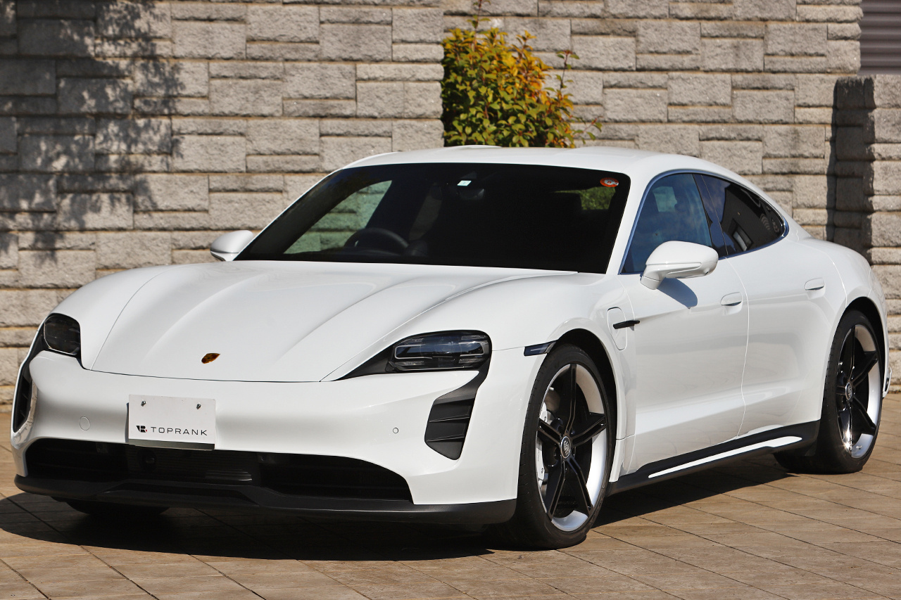 2023 Porsche Taycan 