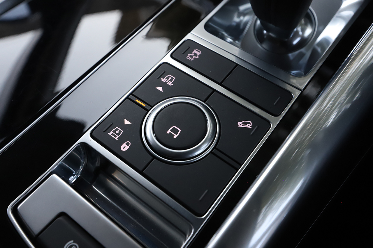 2020 Land Rover RANGE ROVER SPORT 