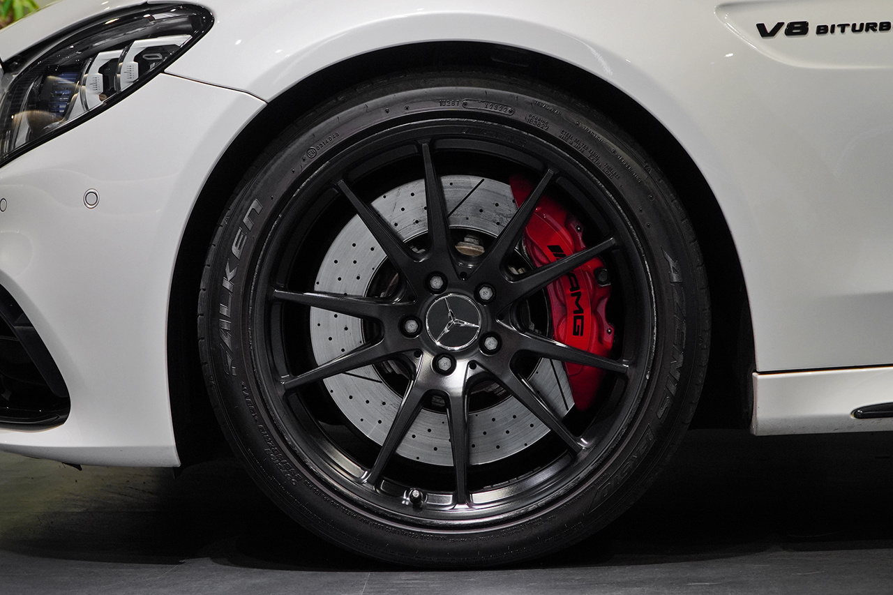 2019 Mercedes-AMG C CLASS null