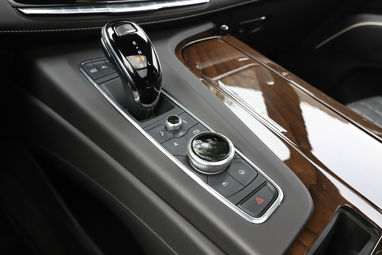 2022 Cadillac ESCALADE 