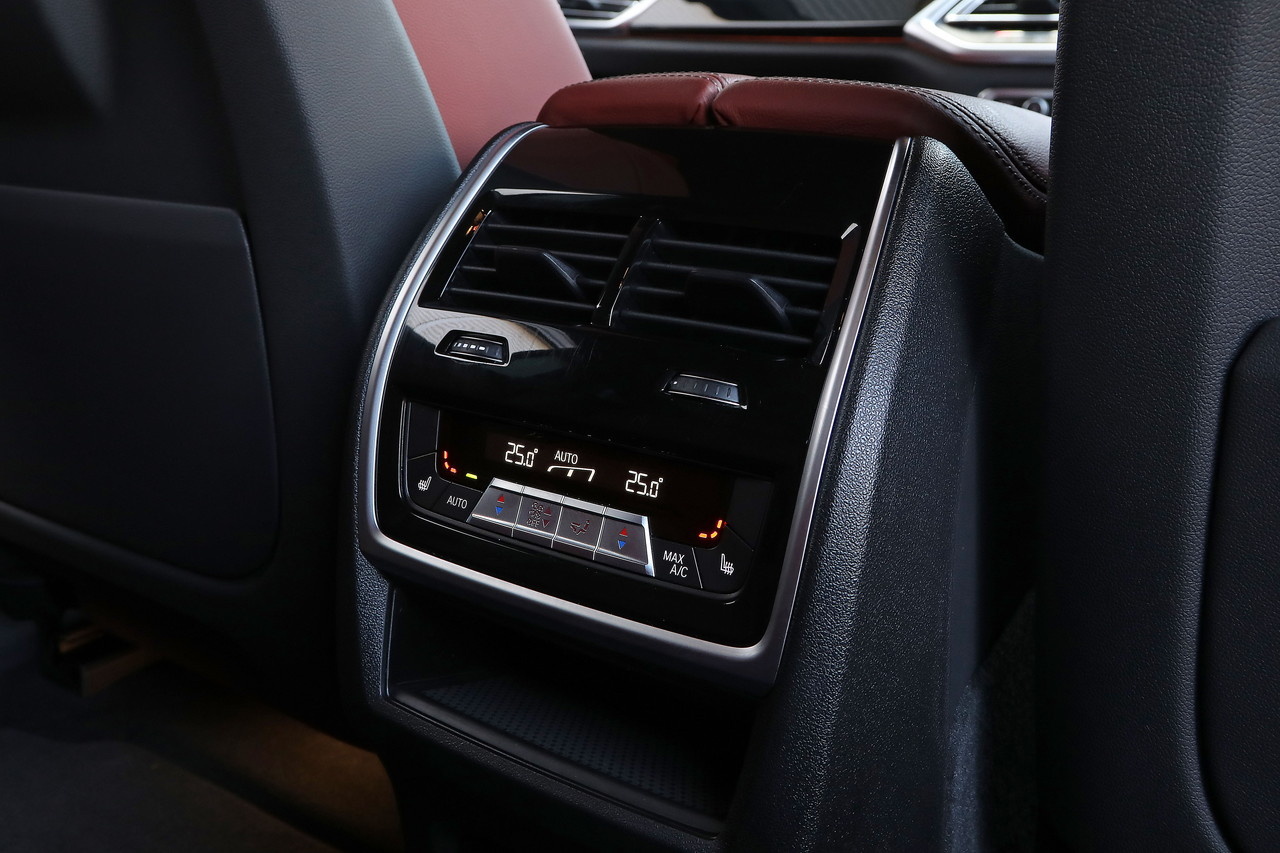 2021 BMW X6 null