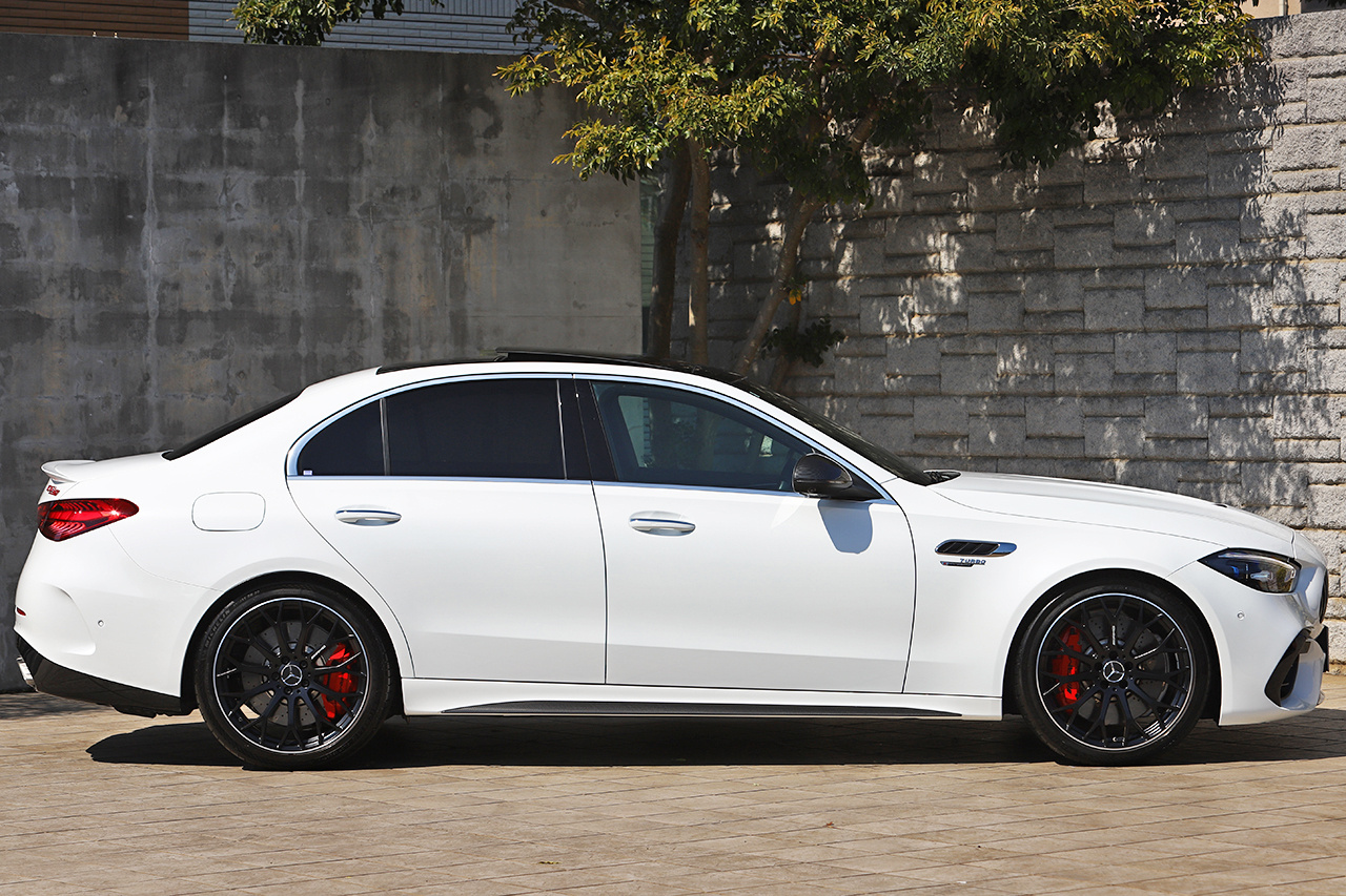 2024 Mercedes-AMG C CLASS 