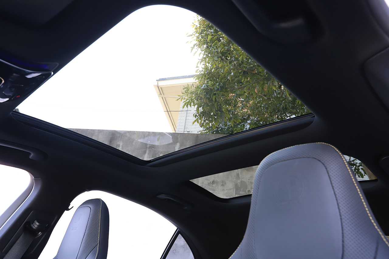 2024 Mercedes-AMG C CLASS 