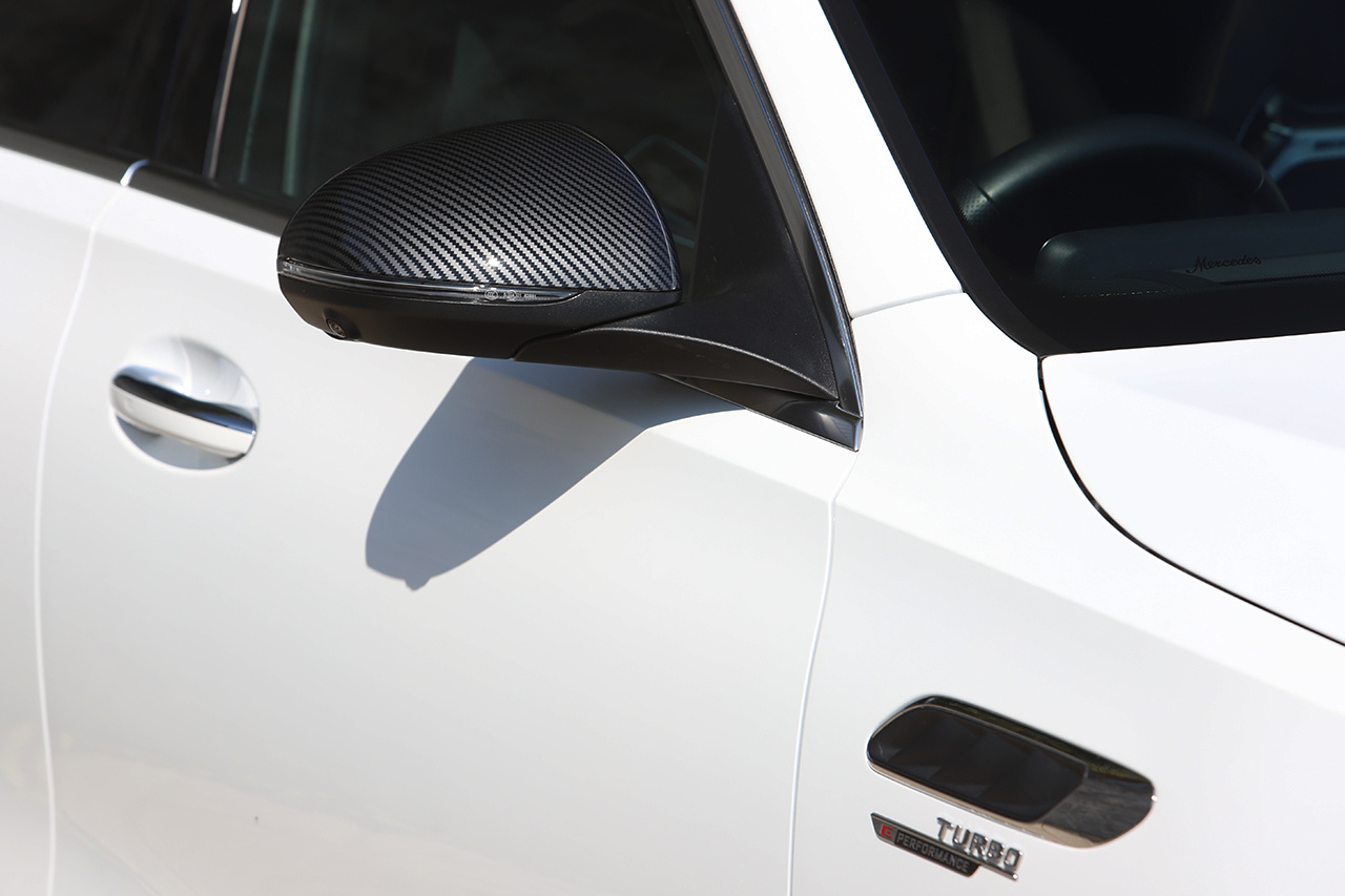 2024 Mercedes-AMG C CLASS 