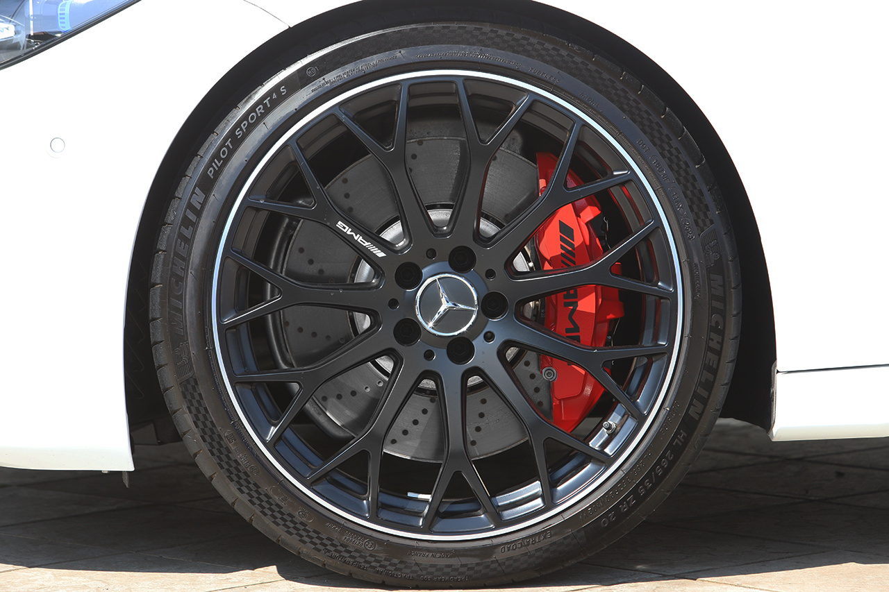 2024 Mercedes-AMG C CLASS 