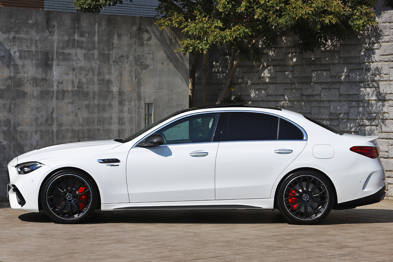 2024 Mercedes-AMG C CLASS 