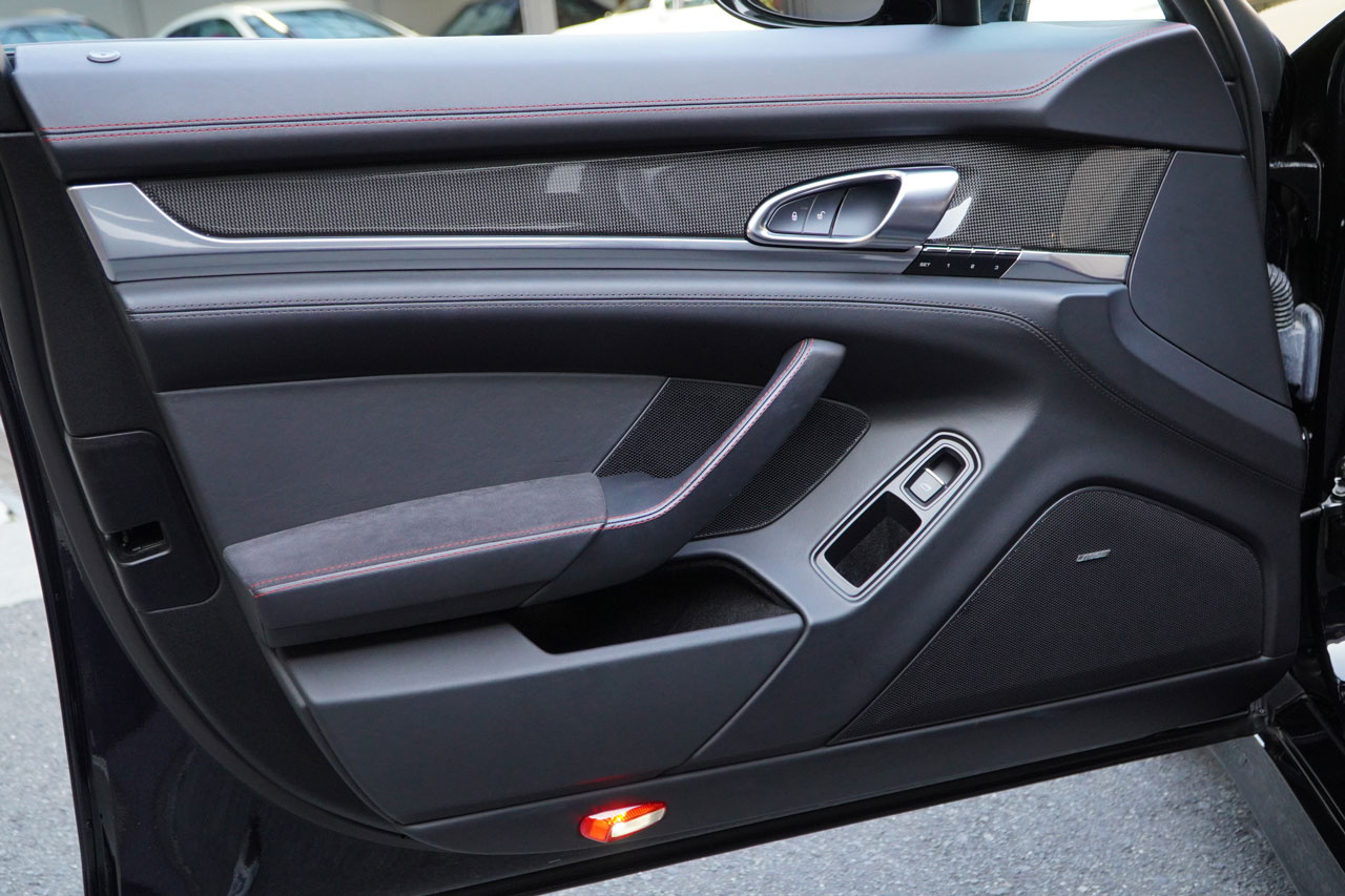 2013 Porsche PANAMERA null