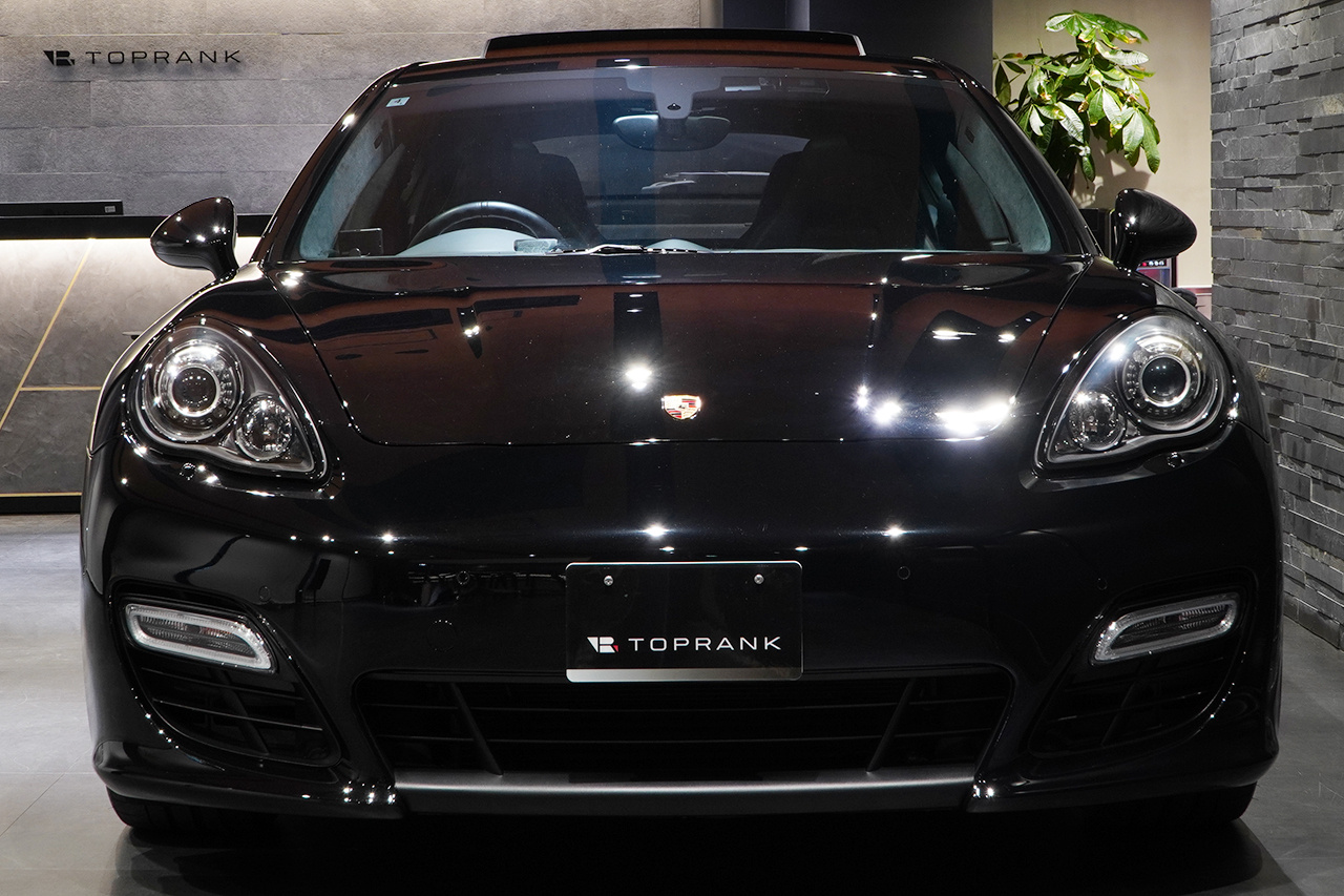 2013 Porsche PANAMERA null