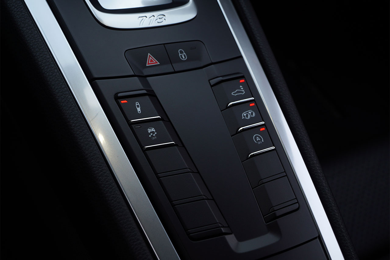 2018 Porsche 718 CAYMAN null