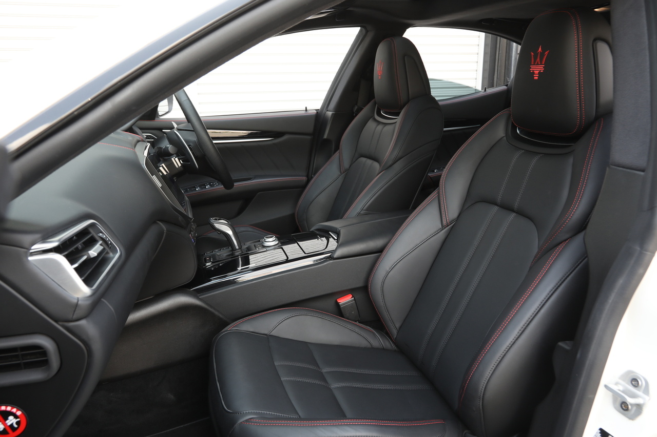 2022 Maserati GHIBLI null