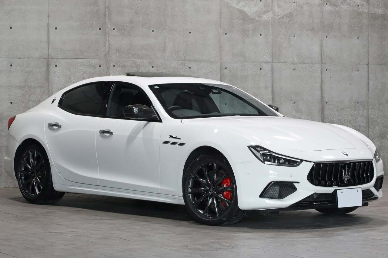 2022 Maserati GHIBLI null