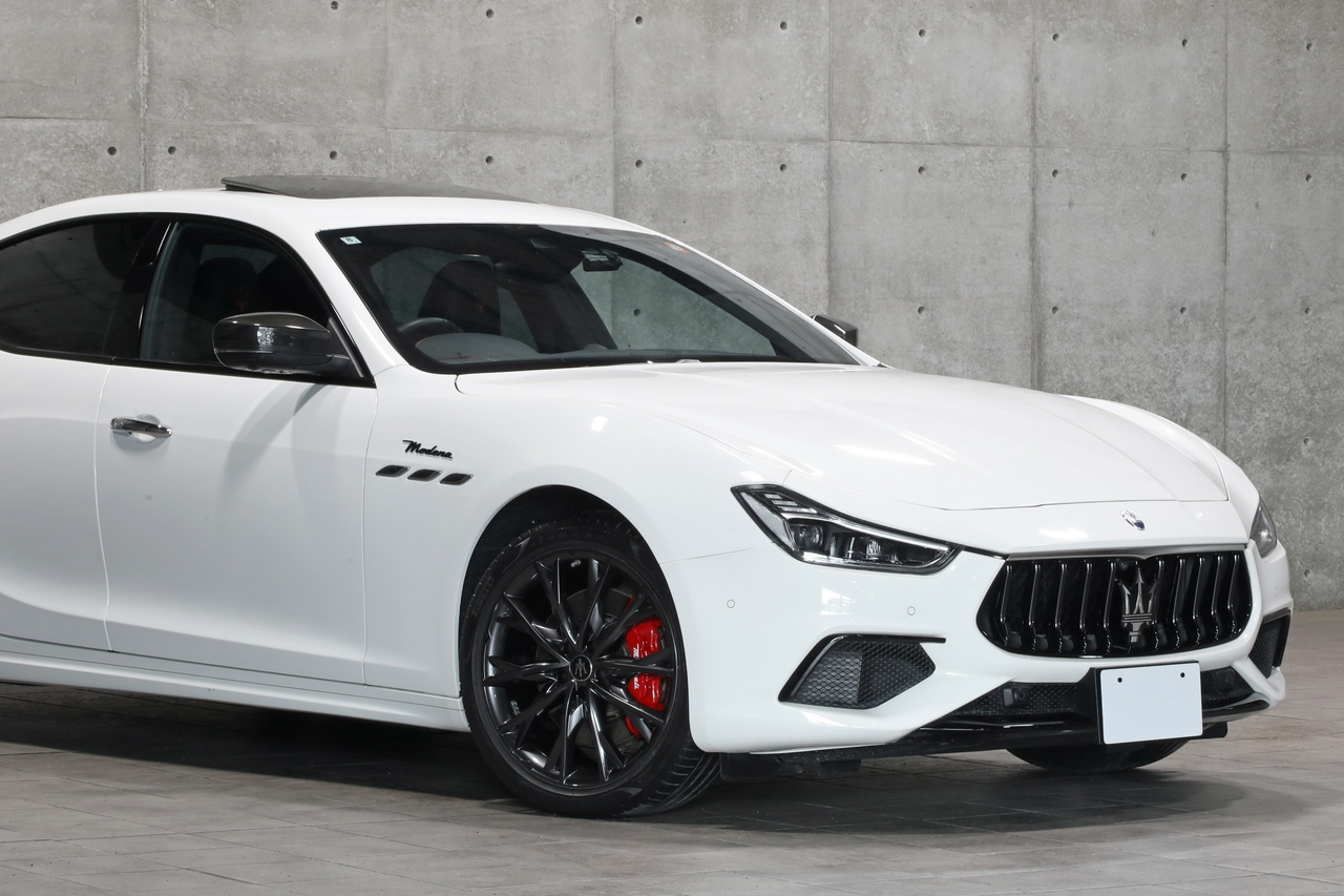 2022 Maserati GHIBLI null