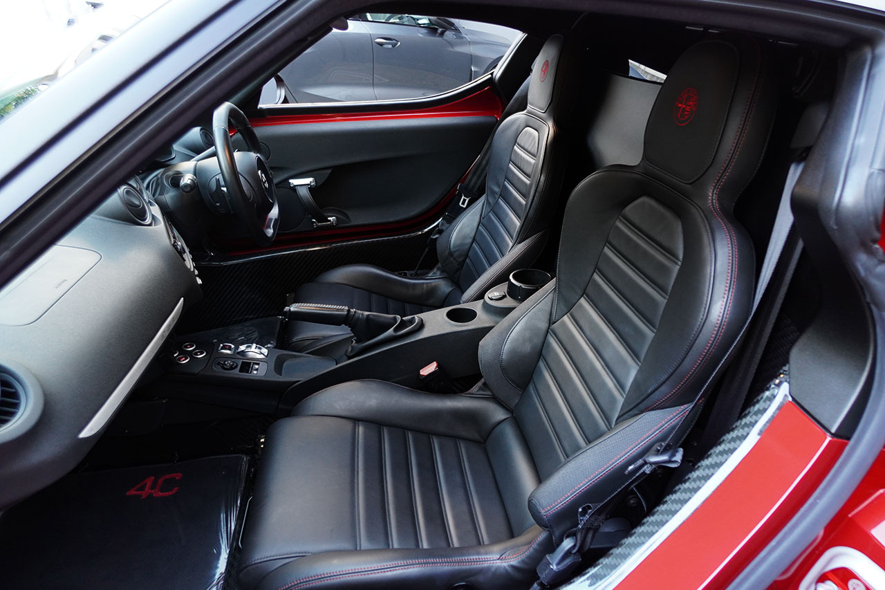 2015 Alfa Romeo 4C null