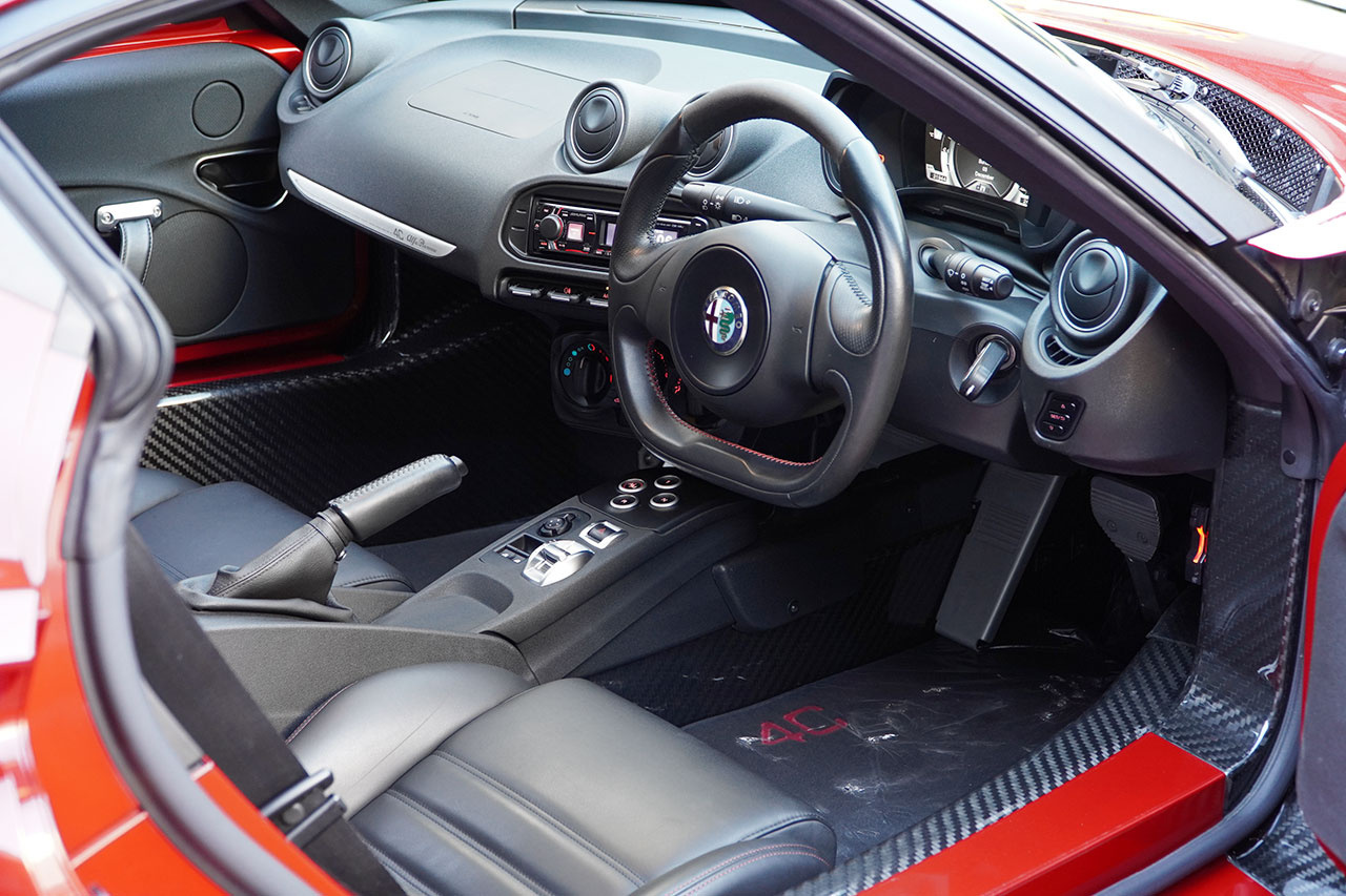 2015 Alfa Romeo 4C null