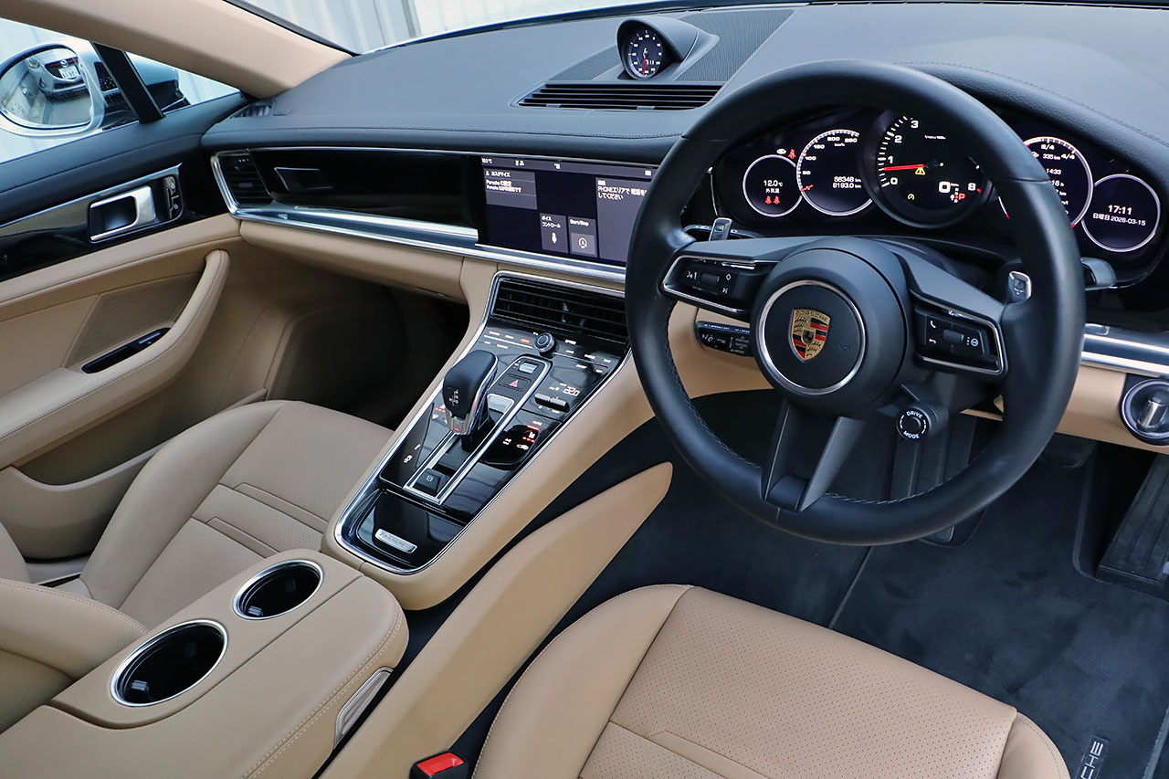 2021 Porsche PANAMERA 