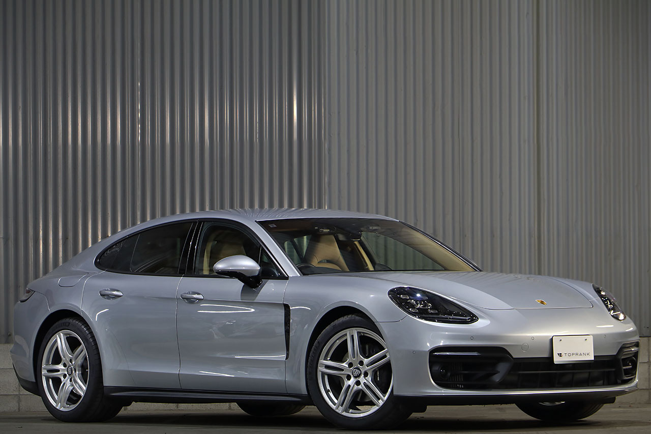 2021 Porsche PANAMERA 