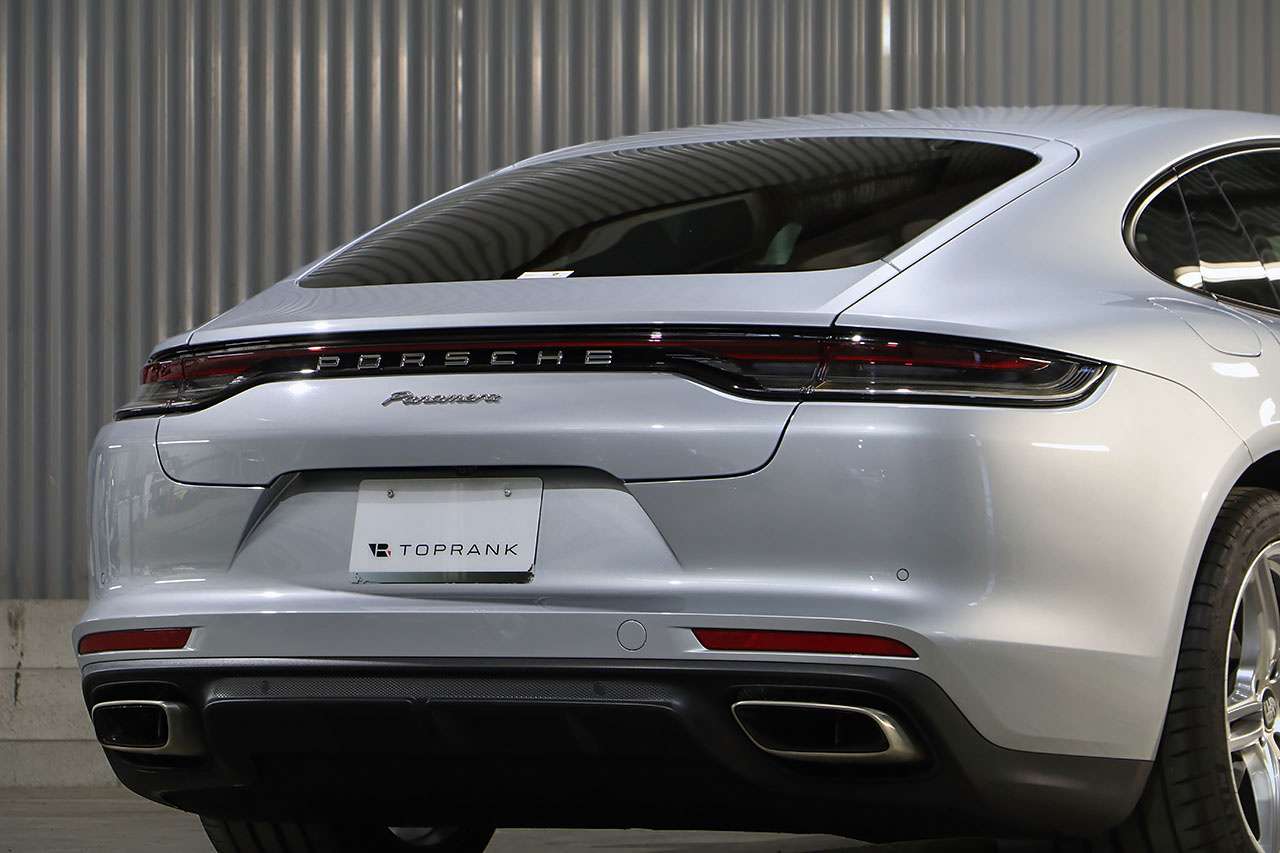 2021 Porsche PANAMERA 
