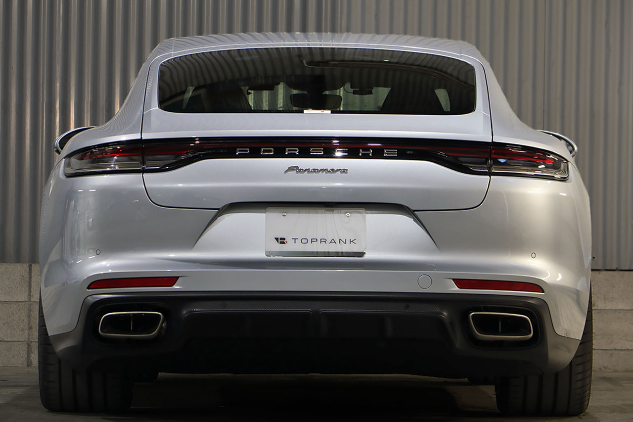 2021 Porsche PANAMERA 